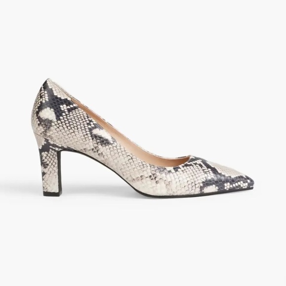 Stuart Weitzman Adria Python Print Pointed Toe Leather Pumps Size 8.5 - Picture 2 of 12